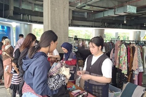 Read more about the article Bersalingsilang Ajak Orang Surabaya Menormalisasi Pakai Barang Bekas, Jangan Buru-buru Beli Baru